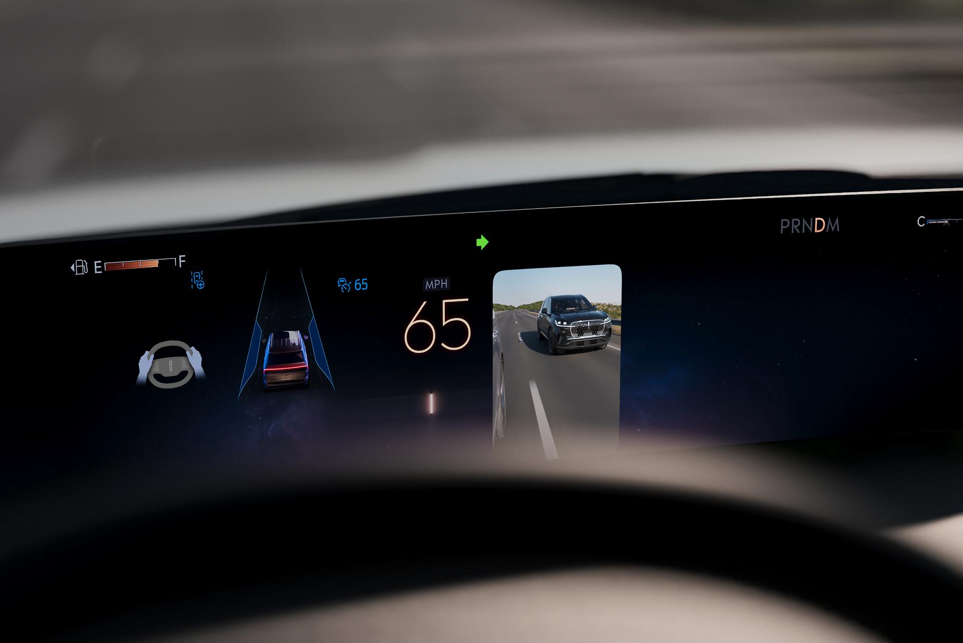The panoramic display of the 2026 Lincoln Navigator® shows the side camera that enables Turn Signal View
