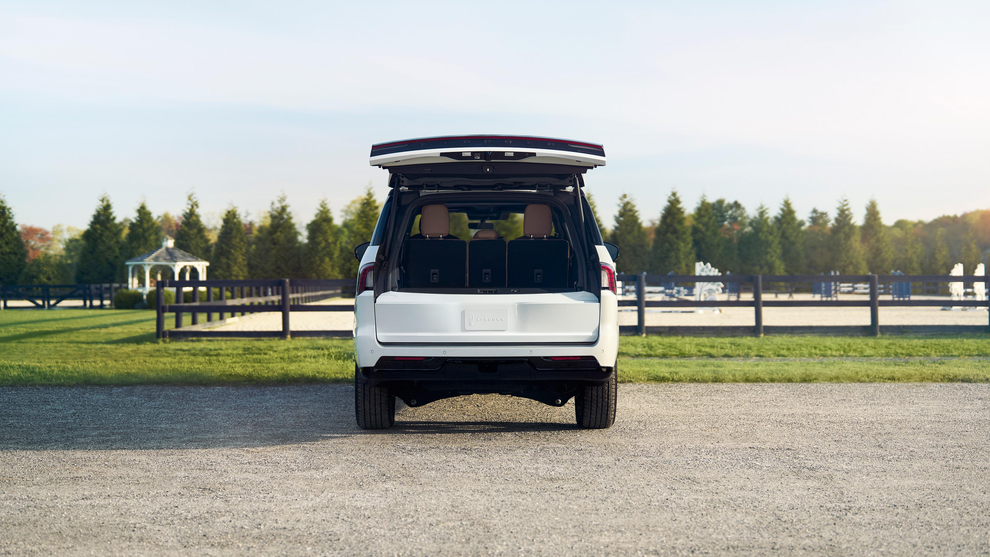 a 2026 Lincoln Navigator® with the Lincoln Split Gate open shows how much can fit in the cargo area