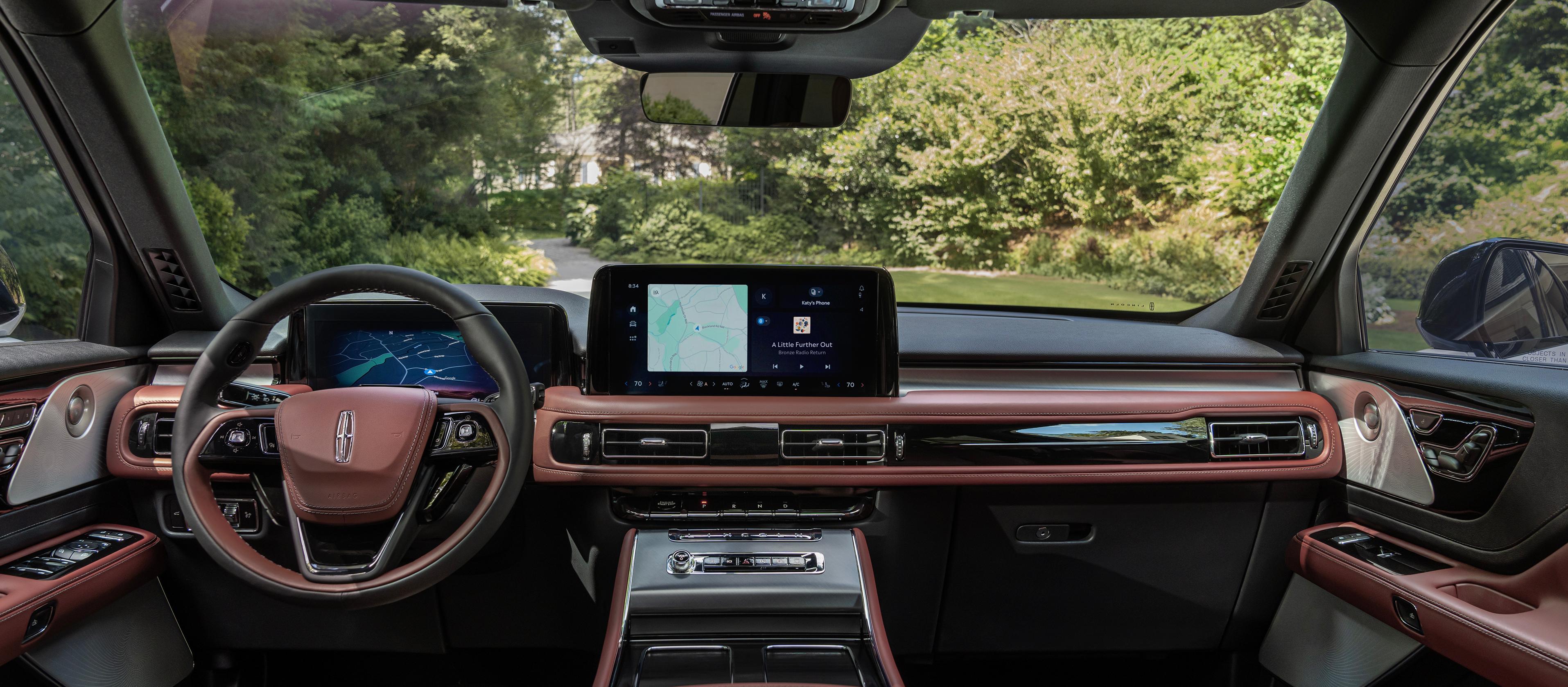 The interior of a 2027 Lincoln Aviator Reserve model