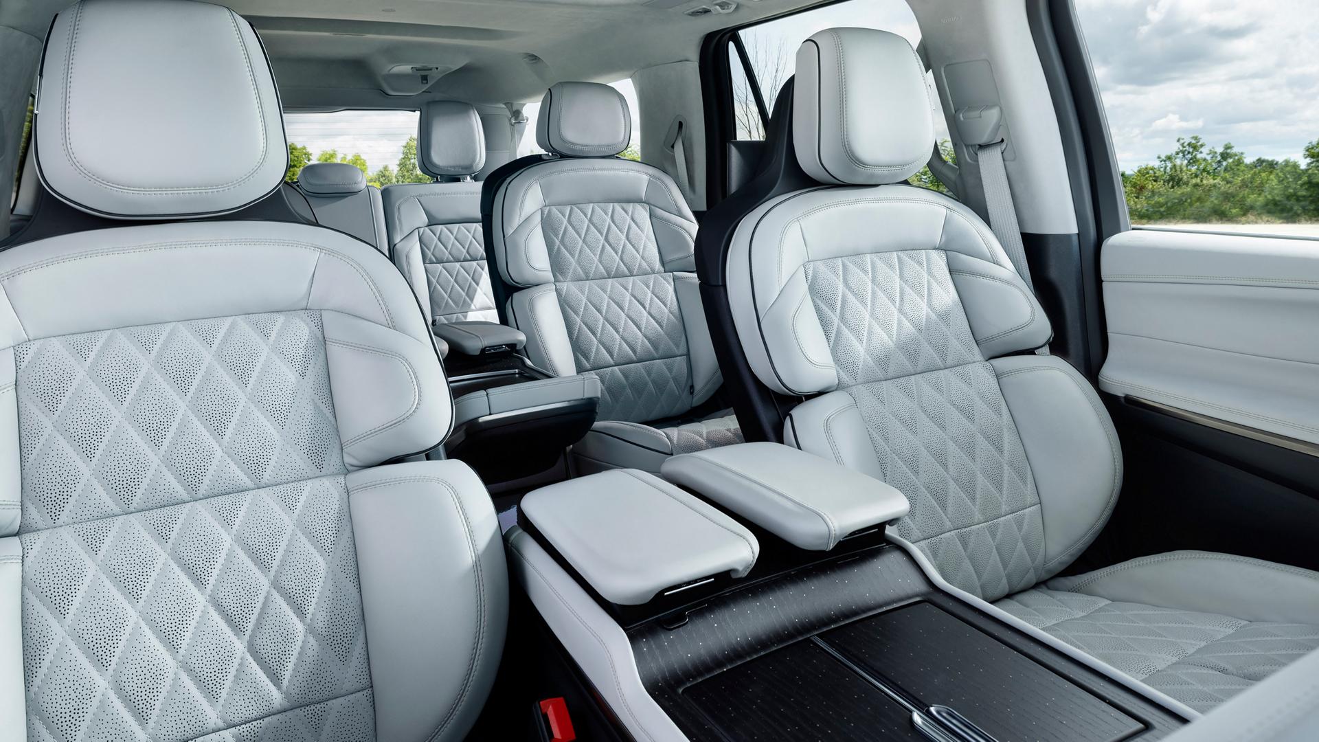 The artfully designed 24-way front row Perfect Position seats of the 2026 Lincoln Navigator®