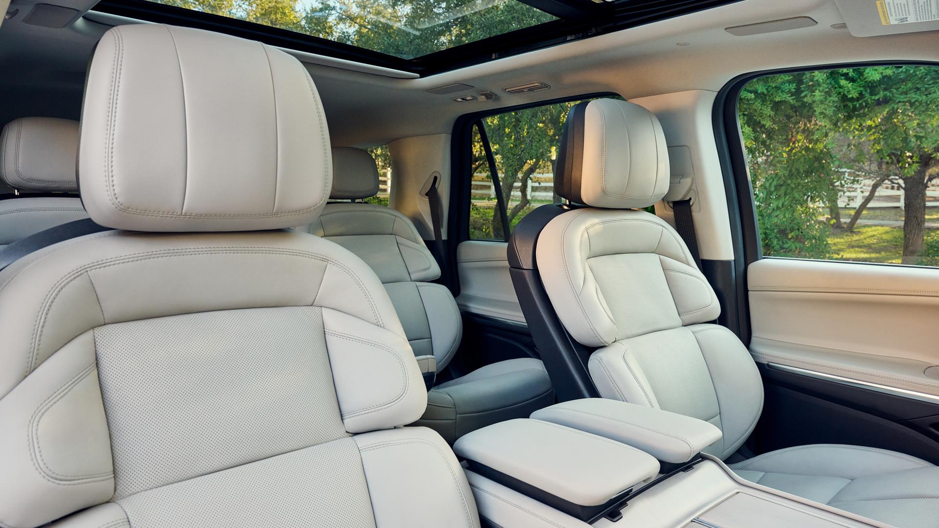 The artfully designed 24-way front row Perfect Position seats of the 2026 Lincoln Navigator®