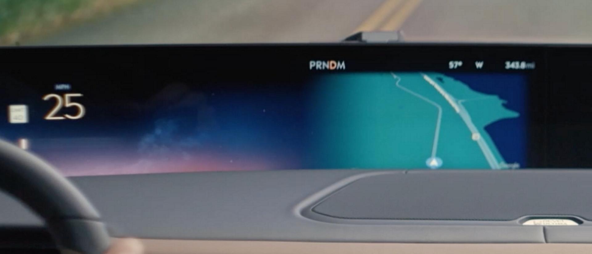 The driver has easy access to the full range of features of the Lincoln Digital Experience