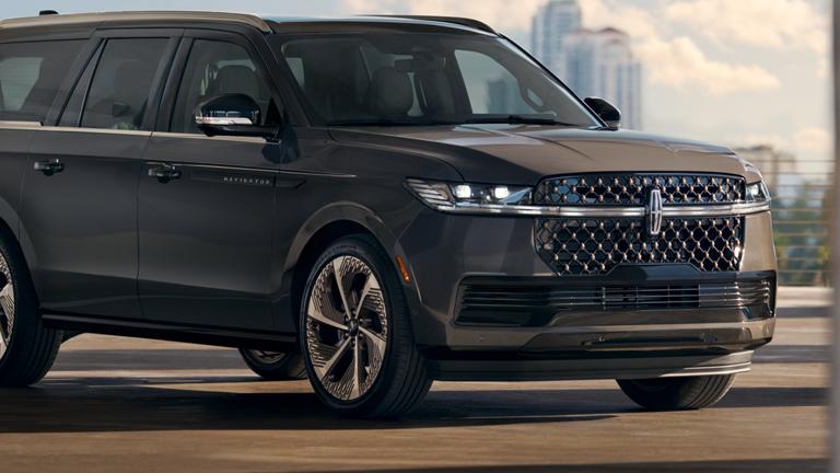 The front exterior of a 2027 Lincoln Navigator® SUV shows off exclusive radiant copper details