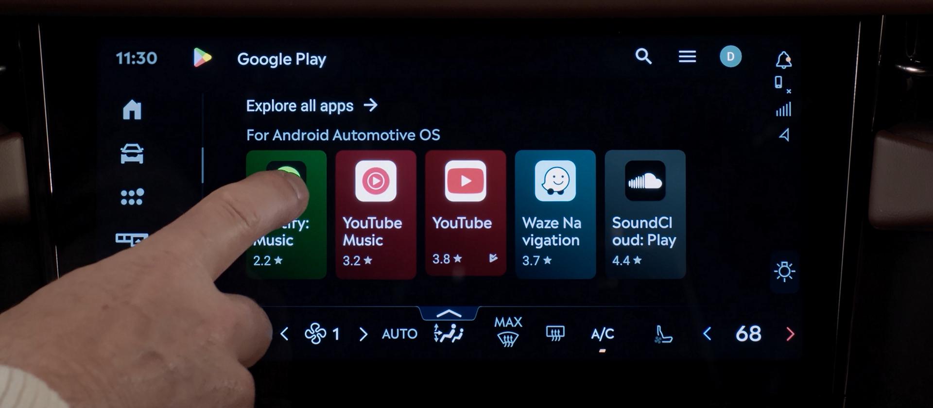 The interior of a 2026 Lincoln Black Label Navigator® with apps displayed on the centre stack screen