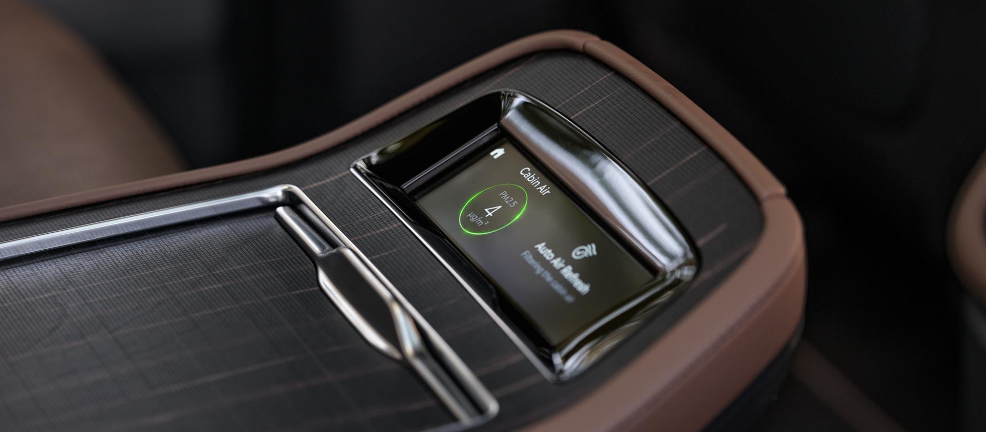 The Horizon Grid real-wood appliqué on the available second-row console controls in the 2027 Lincoln Navigator® Black Label™ model